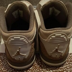 Jordan Sneakers in White and Brown (Air Jordan 3 Retro ‘Palomino’)